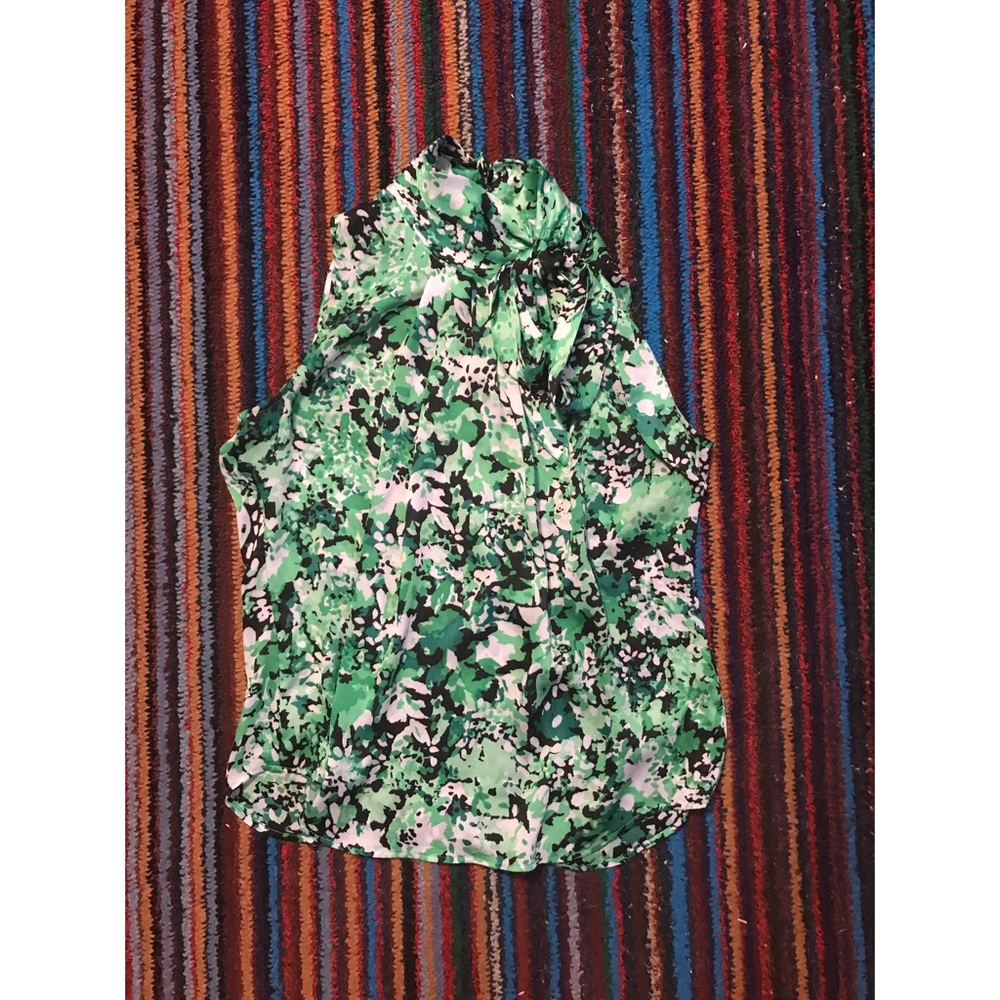 🌿New York & Company stretch sleeveless top Large